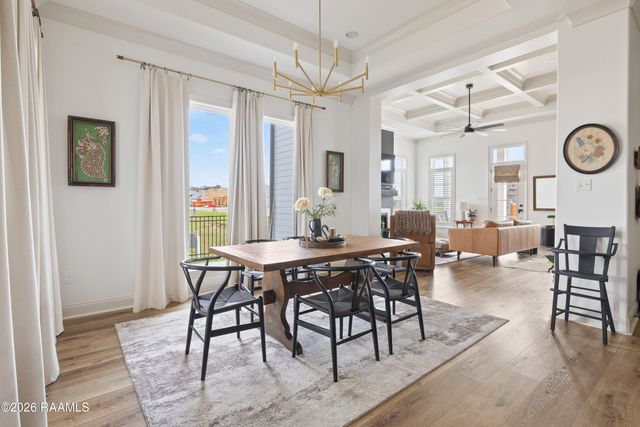 300 Queenstown Avenue, Youngsville, LA 70592