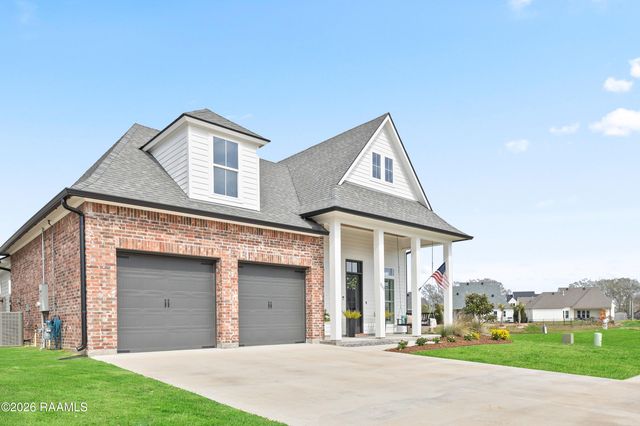 300 Queenstown Avenue, Youngsville, LA 70592