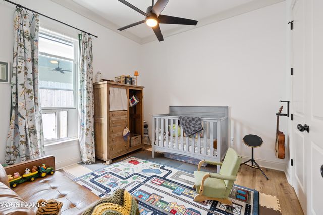 300 Queenstown Avenue, Youngsville, LA 70592