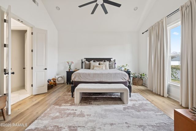 300 Queenstown Avenue, Youngsville, LA 70592