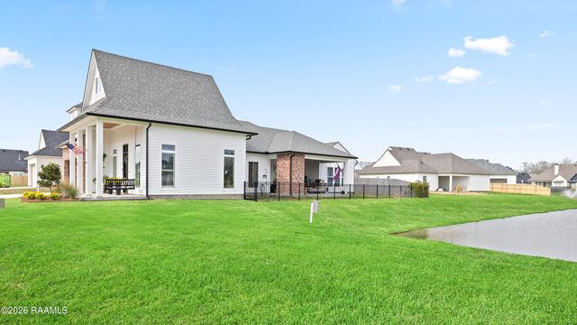 300 Queenstown Avenue, Youngsville, LA 70592
