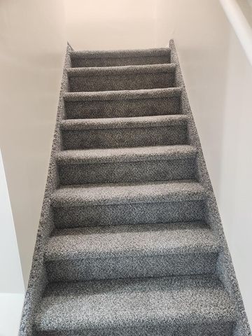 2421 PLUM Street, Erie, PA 16502