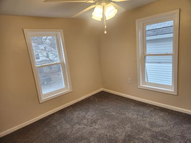 2421 PLUM Street, Erie, PA 16502