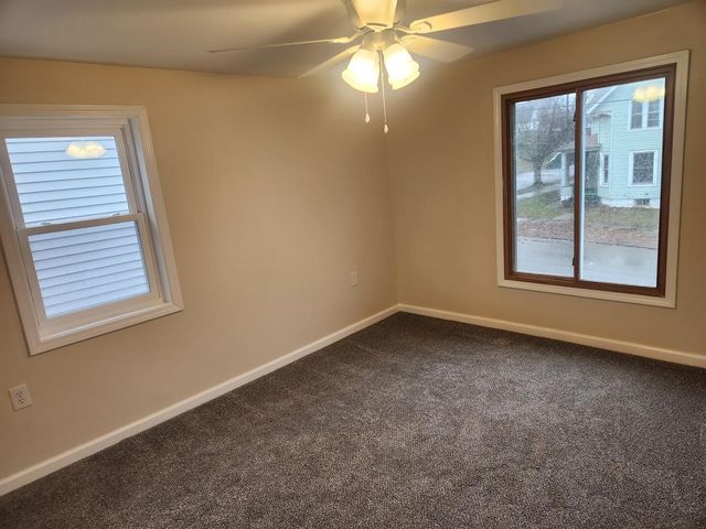 2421 PLUM Street, Erie, PA 16502