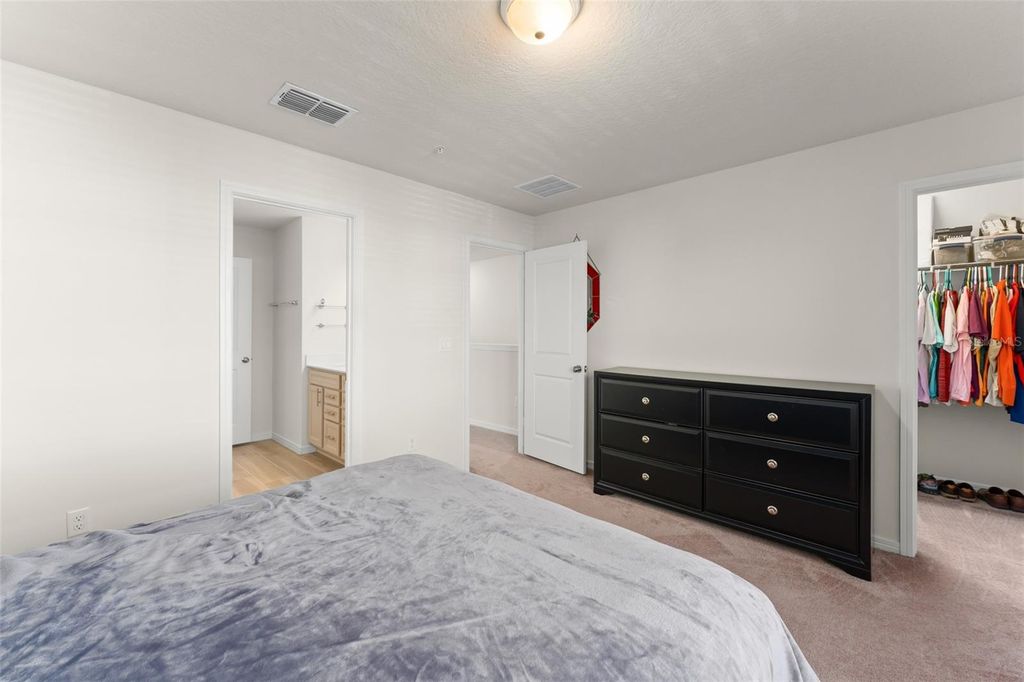 Image 25 of property listing at 10438 FOLLY BEACH ROAD, Orlando, FL 32827