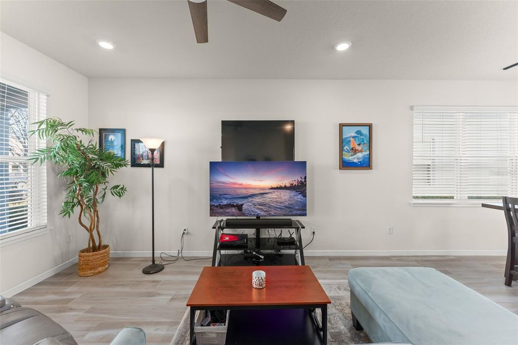 Image 4 of property listing at 10438 FOLLY BEACH ROAD, Orlando, FL 32827