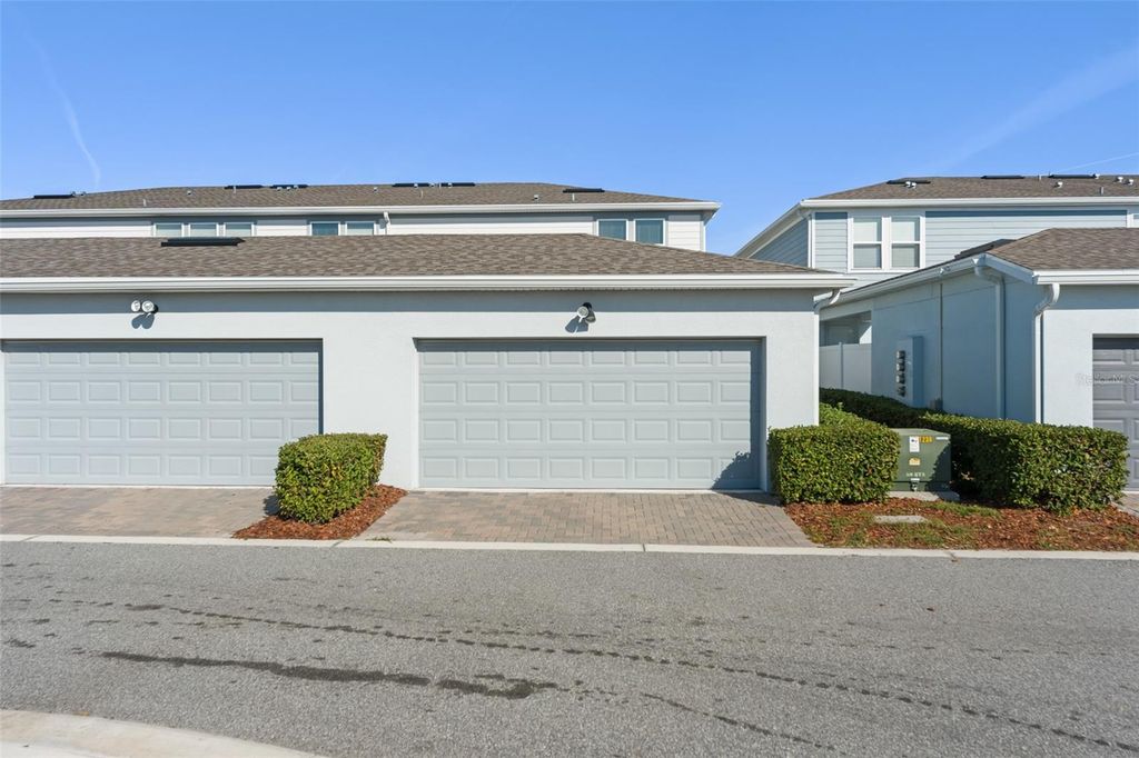 Image 33 of property listing at 10438 FOLLY BEACH ROAD, Orlando, FL 32827