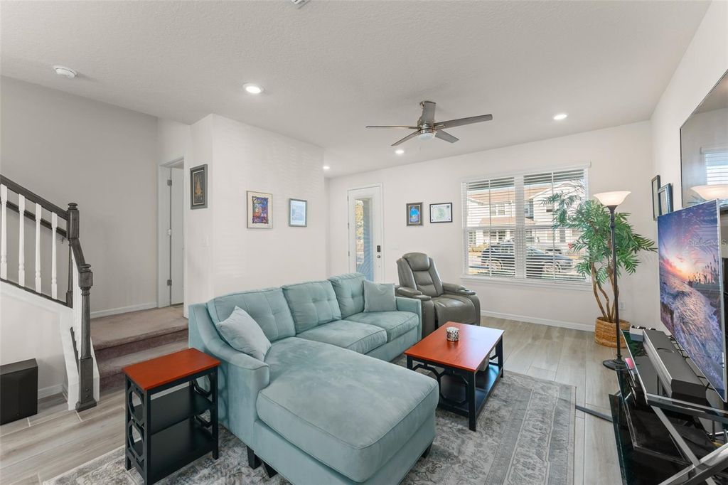 Image 6 of property listing at 10438 FOLLY BEACH ROAD, Orlando, FL 32827