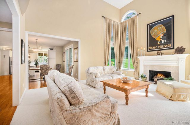 4831 Goodison Place Drive, Oakland Charter Township, MI 48306