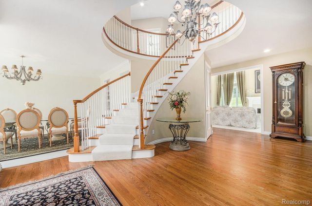 4831 Goodison Place Drive, Oakland Charter Township, MI 48306