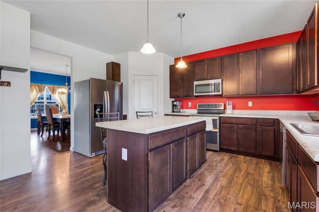 425 Dusty Brook Drive, O'fallon, MO 63366