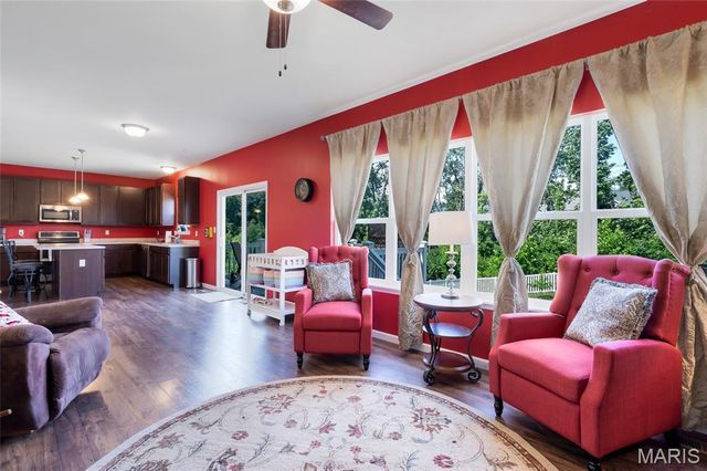 425 Dusty Brook Drive, O'fallon, MO 63366