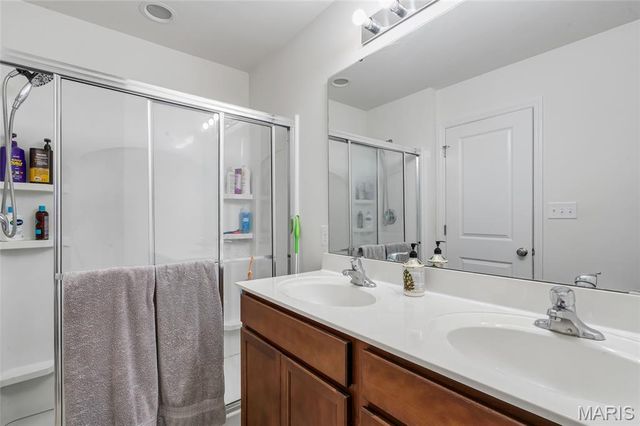 425 Dusty Brook Drive, O'fallon, MO 63366