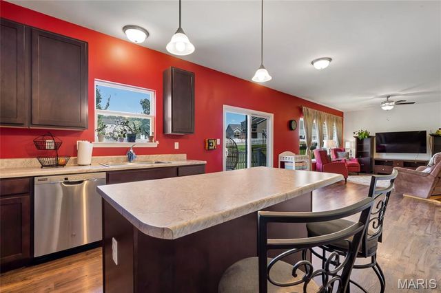 425 Dusty Brook Drive, O'fallon, MO 63366