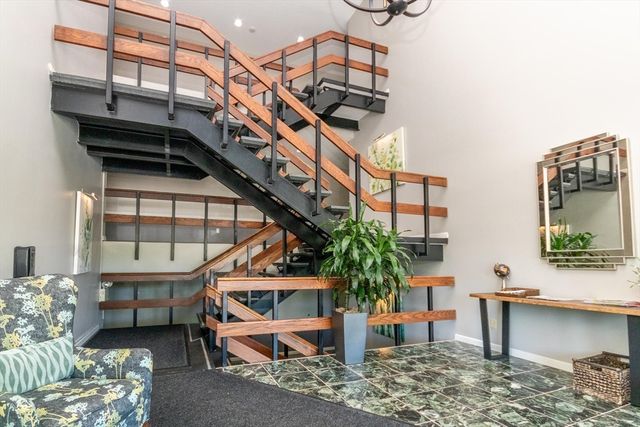 1202 Greendale Avenue 124, Needham, MA 02492