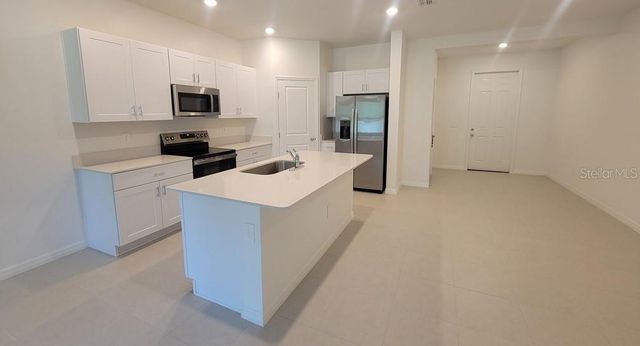 3328 LAPIS LAKE DRIVE, Zephyrhills, FL 33541