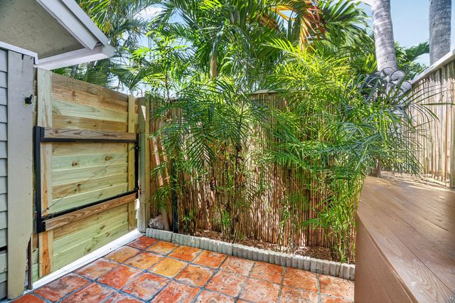622 Mariners Way, Boynton Beach, FL 33435