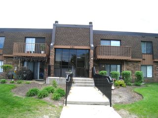121 Mullingar Court 1D, Schaumburg, IL 60193