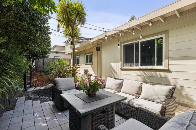 55 Asilomar Circle, Oakland, CA 94611