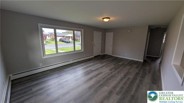 1229 South Fountain Street, Allentown City, PA 18103