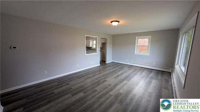 1229 South Fountain Street, Allentown City, PA 18103