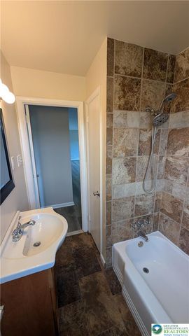 1229 South Fountain Street, Allentown City, PA 18103
