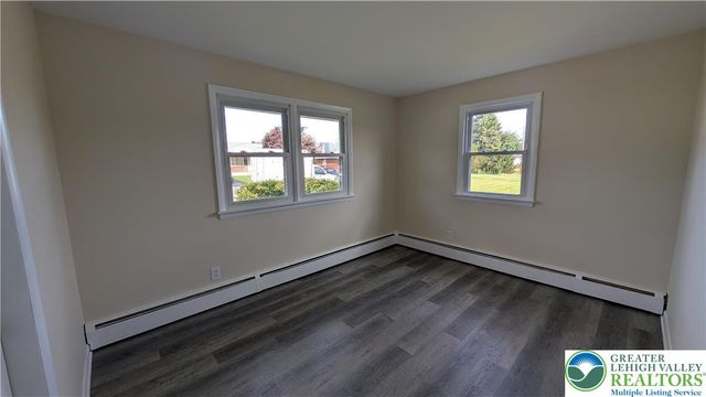 1229 South Fountain Street, Allentown City, PA 18103