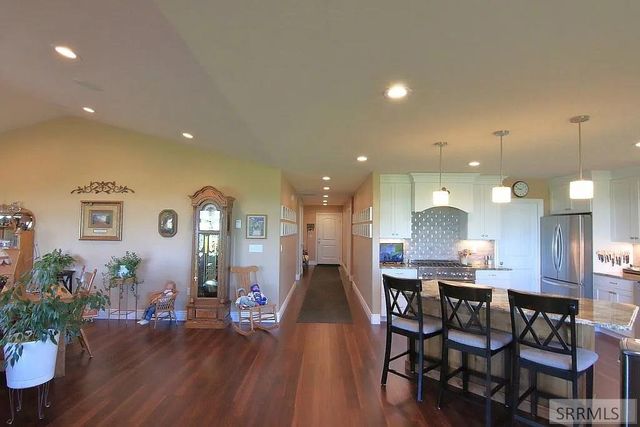1184 N 1325 E, Shelley, ID 83274