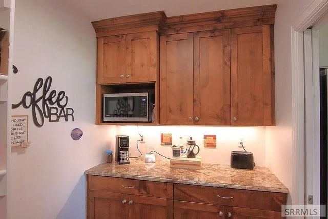 1184 N 1325 E, Shelley, ID 83274
