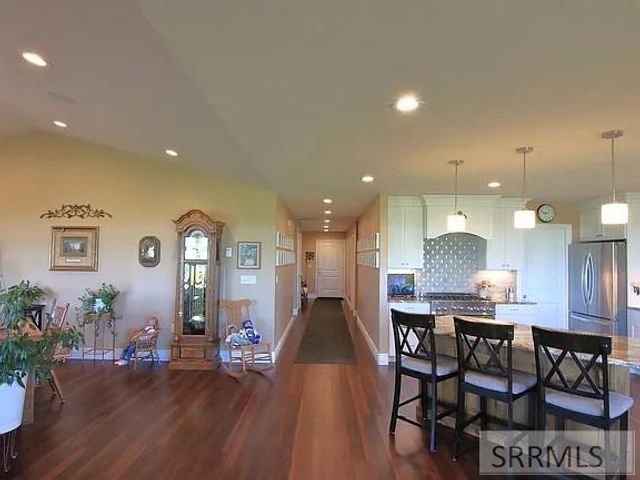 1184 N 1325 E, Shelley, ID 83274