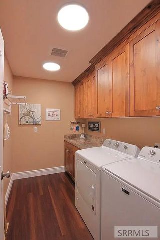 1184 N 1325 E, Shelley, ID 83274