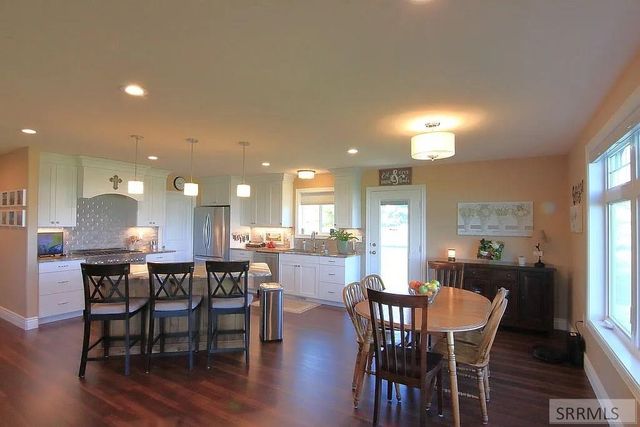 1184 N 1325 E, Shelley, ID 83274