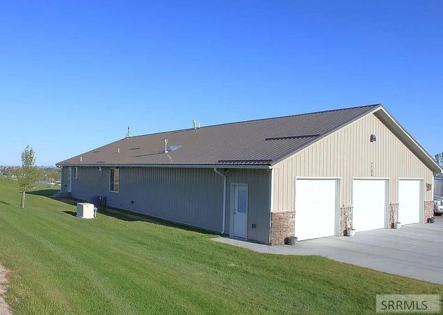 1184 N 1325 E, Shelley, ID 83274