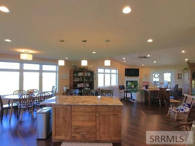 1184 N 1325 E, Shelley, ID 83274