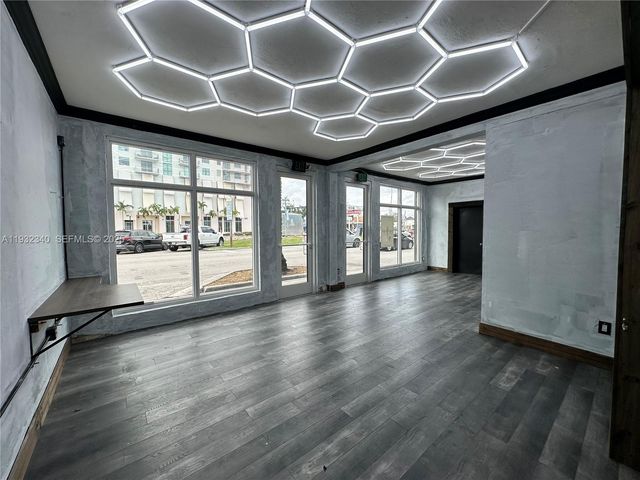 111 S 21 Avenue, Hollywood, FL 33020