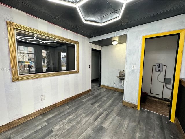 111 S 21 Avenue, Hollywood, FL 33020
