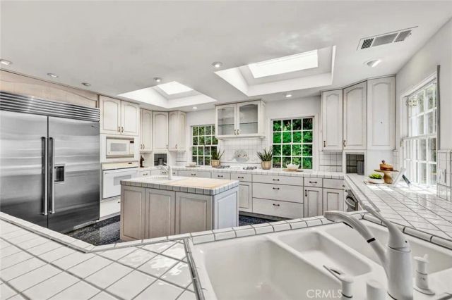 1392 Faren Drive, North Tustin, CA 92705