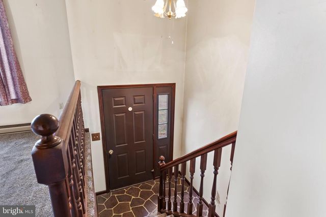 48 RED HILL RD, Newport, PA 17074