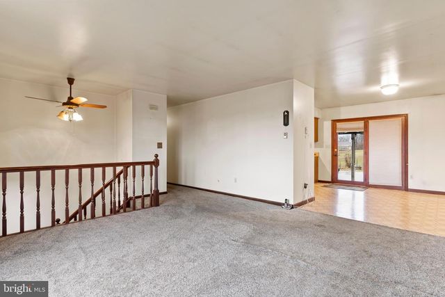 48 RED HILL RD, Newport, PA 17074