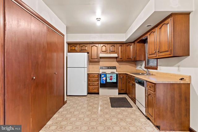 48 RED HILL RD, Newport, PA 17074