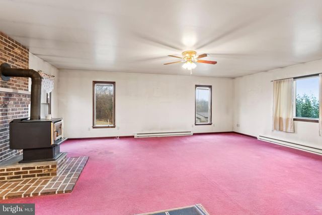 48 RED HILL RD, Newport, PA 17074