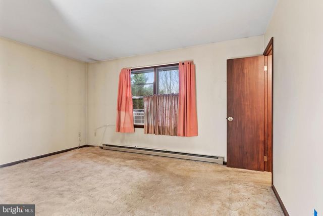 48 RED HILL RD, Newport, PA 17074