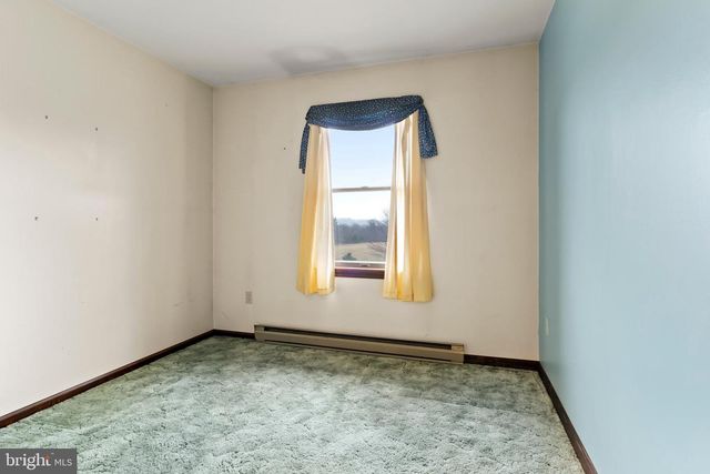 48 RED HILL RD, Newport, PA 17074