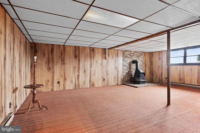 48 RED HILL RD, Newport, PA 17074