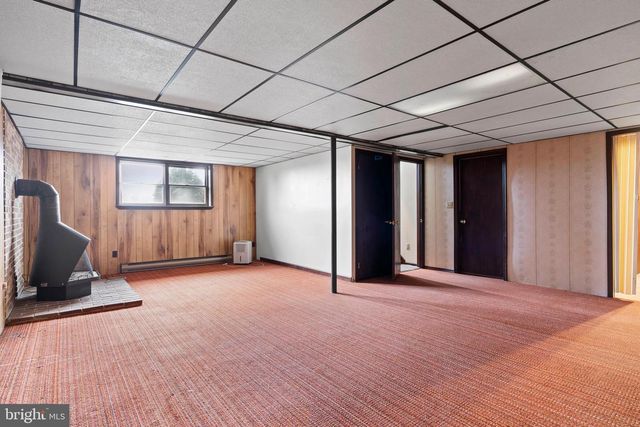 48 RED HILL RD, Newport, PA 17074