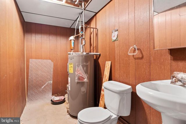 48 RED HILL RD, Newport, PA 17074