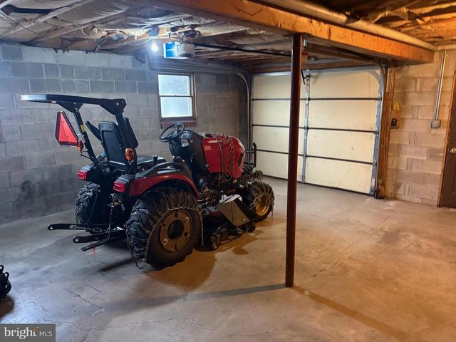 48 RED HILL RD, Newport, PA 17074