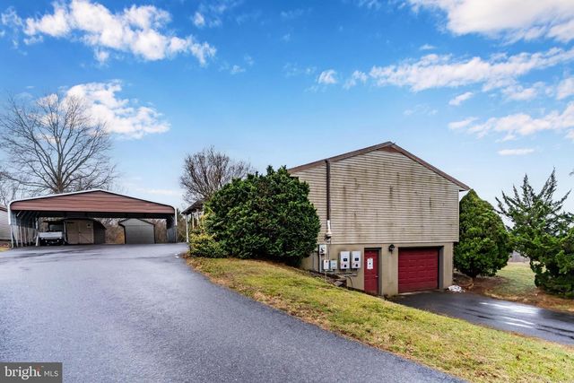 48 RED HILL RD, Newport, PA 17074