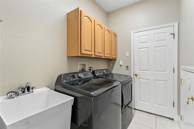 10239 GARDEN ALCOVE DRIVE, Tampa, FL 33647