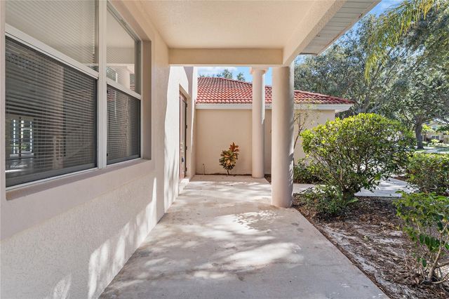 10239 GARDEN ALCOVE DRIVE, Tampa, FL 33647